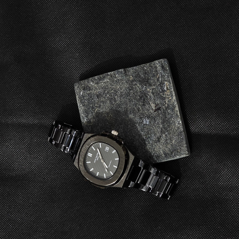 Patek Philippe Nautilus Quartz Chain Watch - Black Chain & Black Dial - Watches