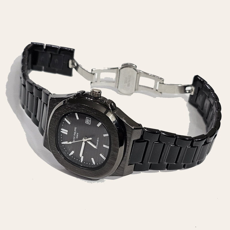 Patek Philippe Nautilus Quartz Chain Watch - Black Chain & Black Dial - Watches