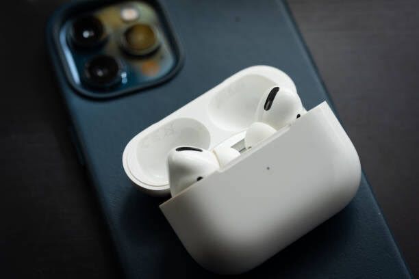 New Apple AirPods Pro 2 Special Edition Active Noise Cancellation Earphone Wireless Bluetooth 5.0 Headphone IPX4 Transparent